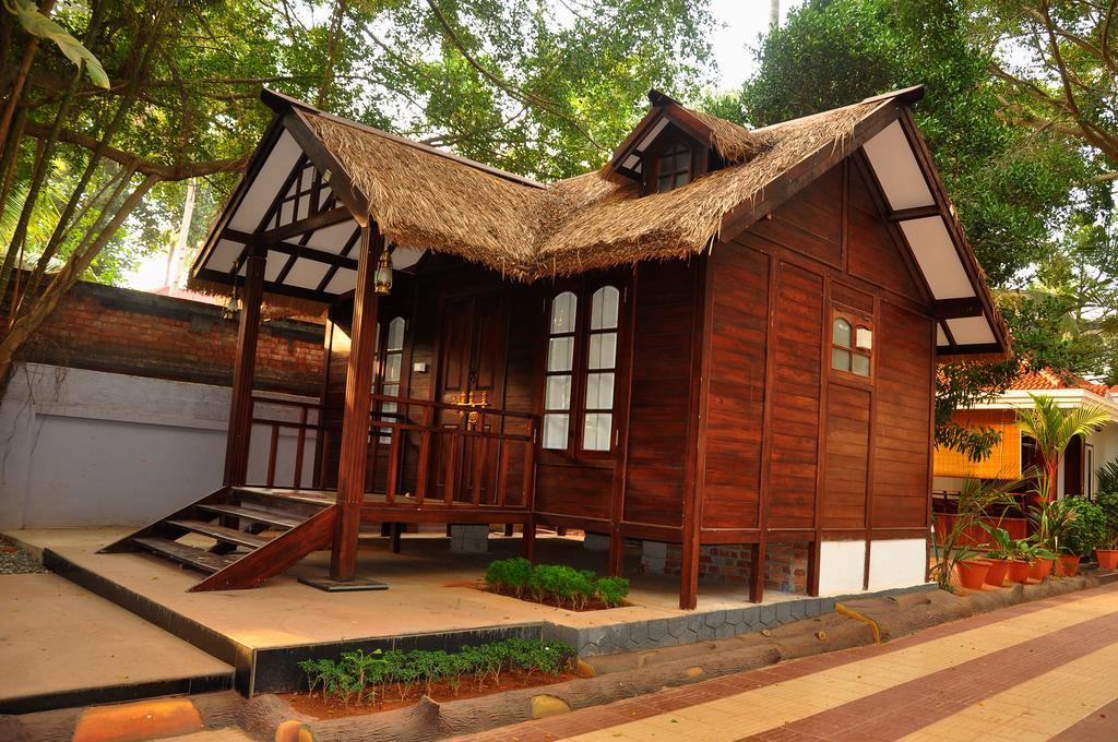 ורקלה Raja Park Beach Resort מראה חיצוני תמונה