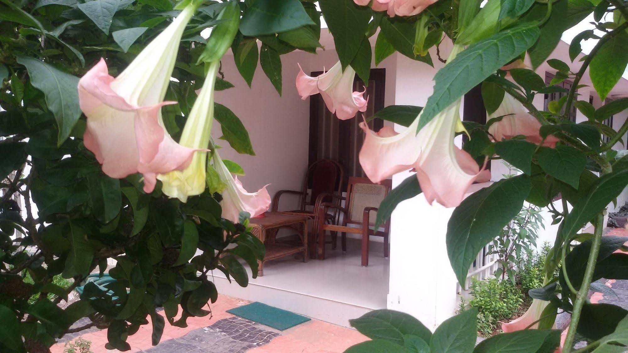 ורקלה Raja Park Beach Resort מראה חיצוני תמונה